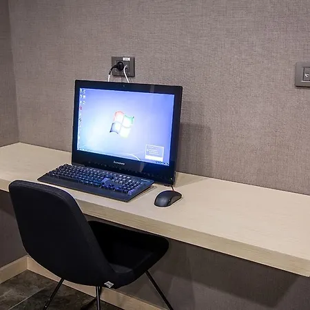 Molton Monapart Mecidiyekoy Hotel