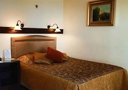 Hotel Megara Palace - Old City 3*