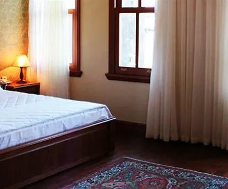 Hotel Lalinn