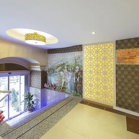 Grand Zentrum & Cafe Restaurant - Taksim Square 3*