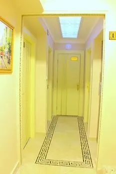Hotelium 2 *