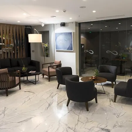 فندق Endless Art Hotel-special Category 2*