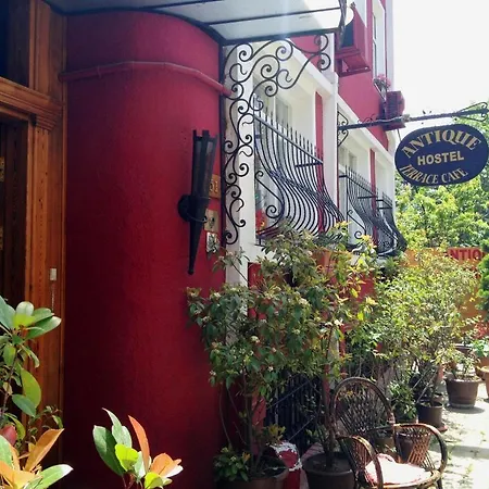 Antique Hostel *