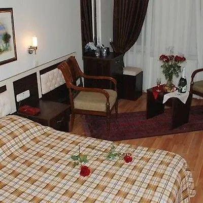 Grand Otel