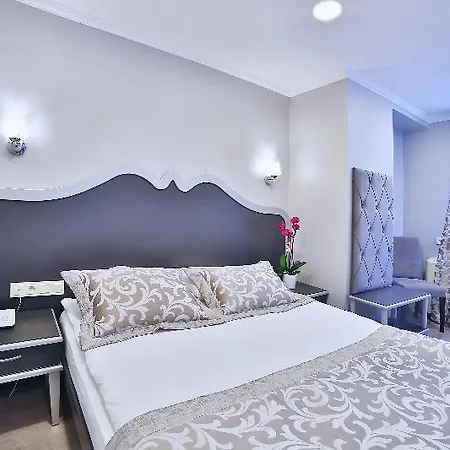 Hotel The Hera Premium 4*