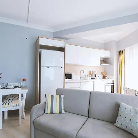 Hotel Serenity Airport 4*