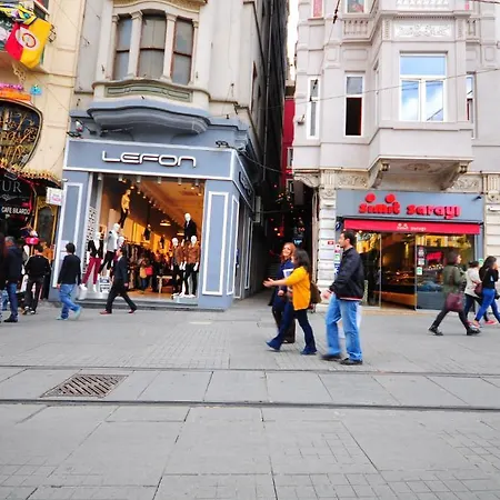 Taksim Opera