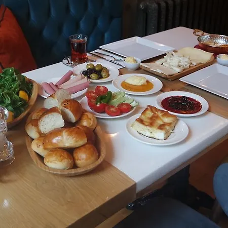Taksim Avenue 4*