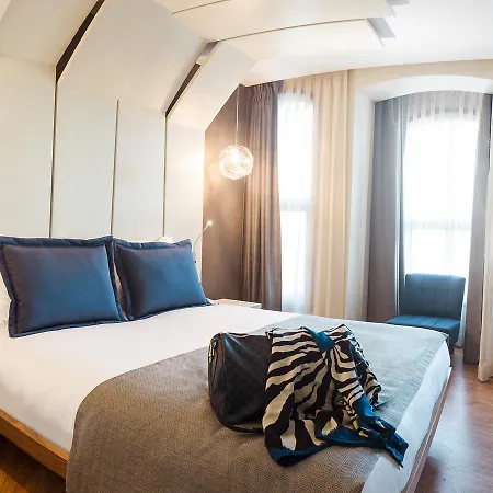 Maroon Pera Hotel 3*