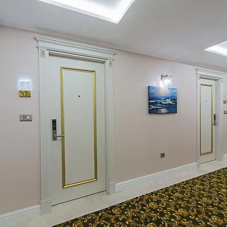 Grand Naki Hotel Istanboel