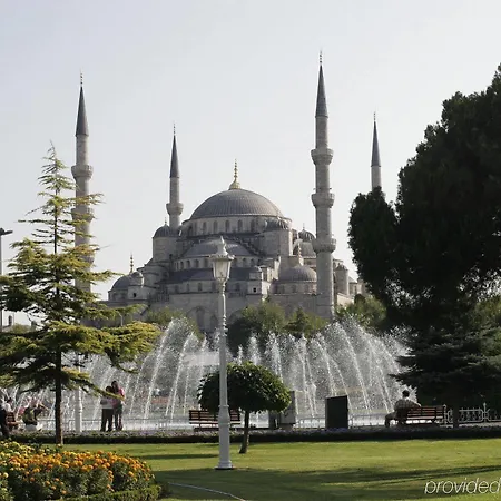 Hotel Biz Cevahir Sultanahmet 4*