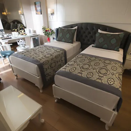 Antusa Palace & Hotell 4*