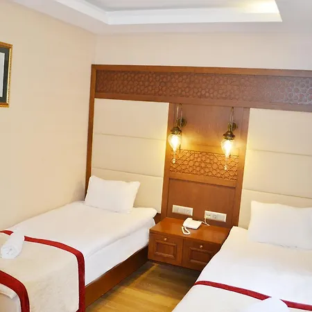 Hotel Lalinn Deluxe
