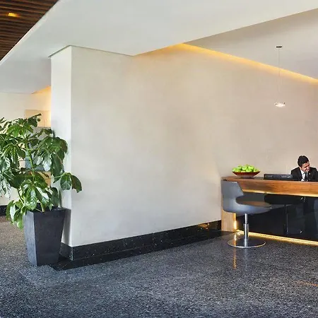 Fraser Place Anthill Hotel