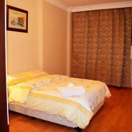 Hotel Taksim Guest