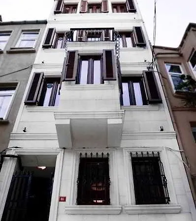 Taksim Guest 3*
