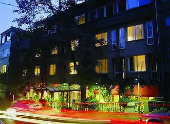 La Maison Hotel 3*