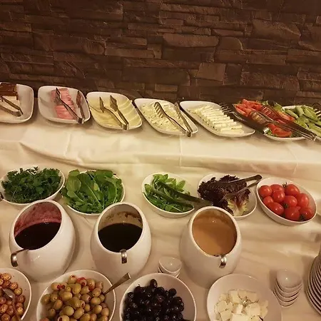 Inera Pendik Hotel 4*