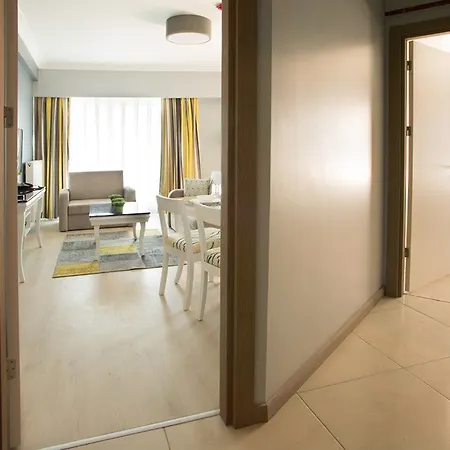 Serenity Airport Hotel 4*