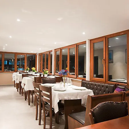 Noahs Ark Hotell 4*
