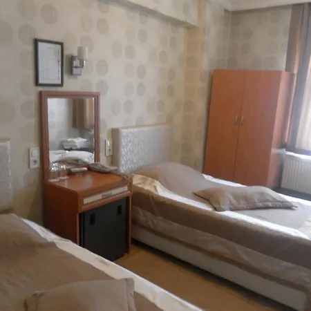 La White Hotell