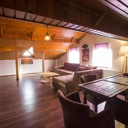 Artura Suite's 2*