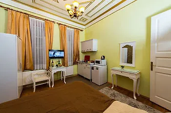 Aparthotel Alhambra 3*