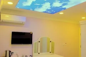 Hotelium 2
