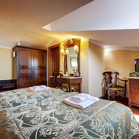 Arena - Special Class Hotel