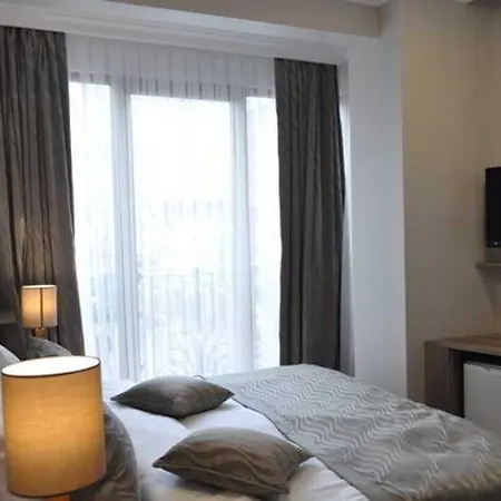 Hotel Alphonse 3*