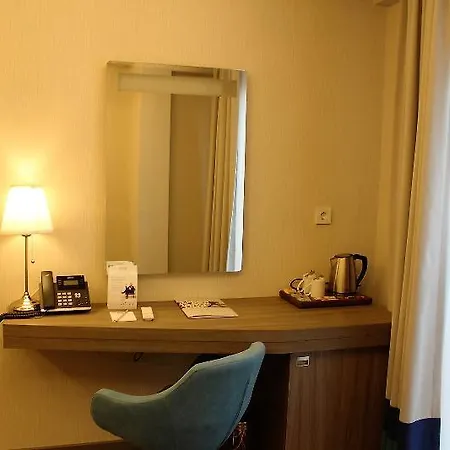 מלון Trip Bosphorus Taksim 4*