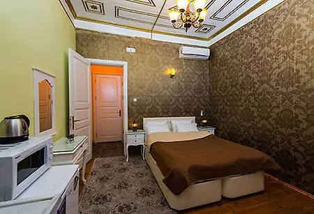 Aparthotel Alhambra 3*