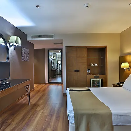 Hotel Park By Radisson Kavacik 4*
