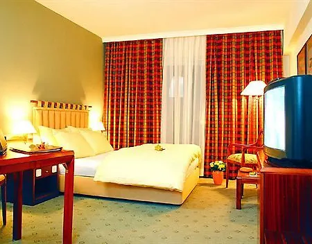 Hotel La Maison 3*