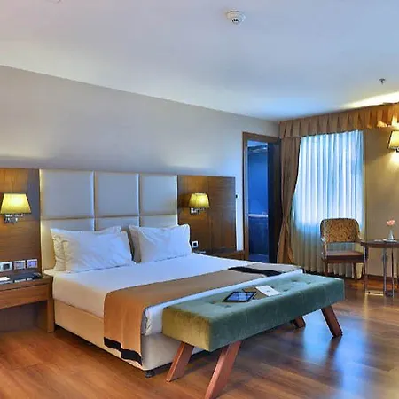 Hotel Park By Radisson Kavacik 4*