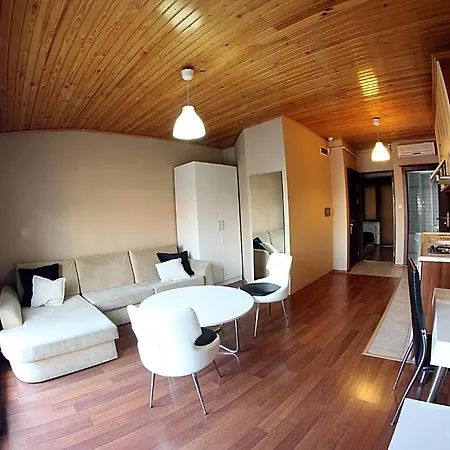 Aparthotel Fullhouse
