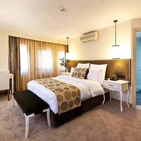 Taximtown Otel 4*