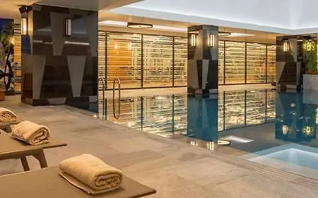 Golden Tulip Bayrampasa