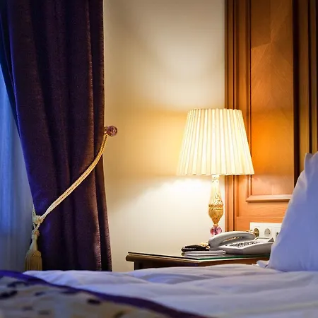 Hotel Glk Premier Acropol & 4*