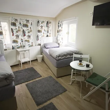 Erasmus House Guest house