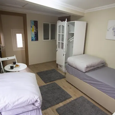 Erasmus House Guest house