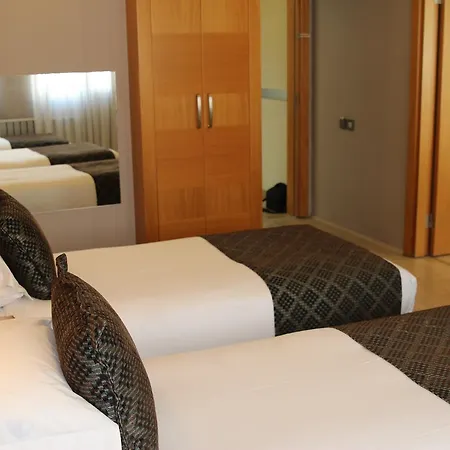 Hotel Emerald 4*