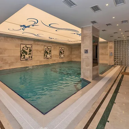 Piya Sport מלון 4*