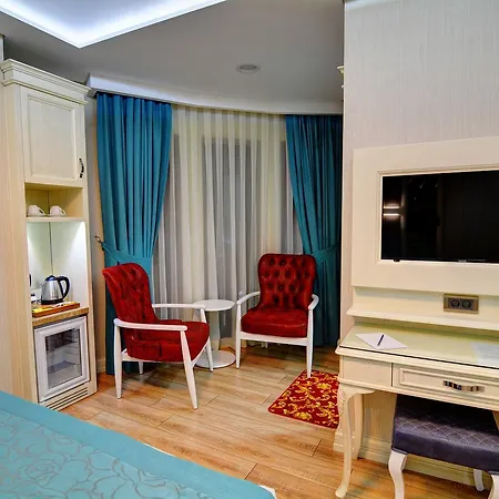 Ξενοδοχείο Novelty 5*