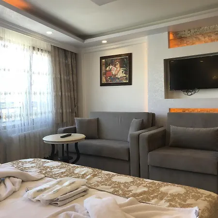 Harbour Old Hotel 3*