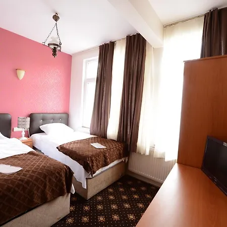 Akdeniz Hotel 3*