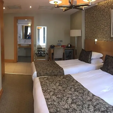 Hotel Emerald