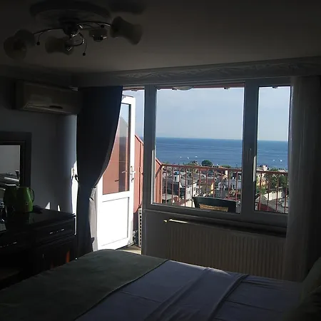 Tulip House 3*