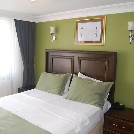 Tulip House 3*