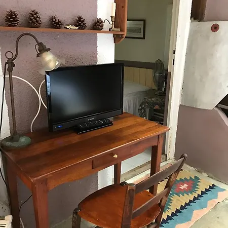 Tuzla Yacht Club Homestay *
